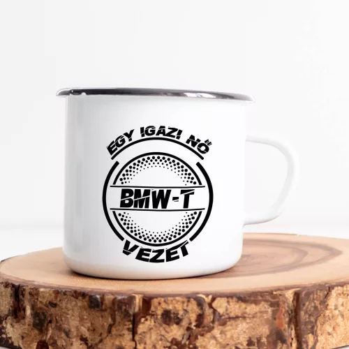 BMW-s_bögre_Igazi_nő_bmw-t_vezet_