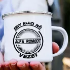 Alfa_romeos_bögre_Igazi_nő_alfát_vezet_