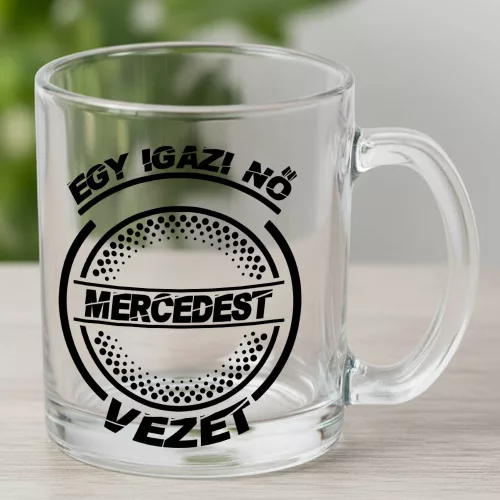 Mercedes_bögre_Igazi_nő_mercit_vezet_