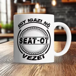 Seat-os_bögre_Igazi_nő_Seatot_vezet_