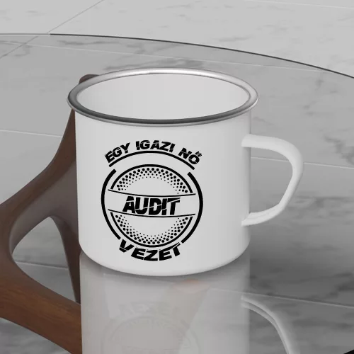 Audis_bögre_Igazi_nő_Audit_vezet_