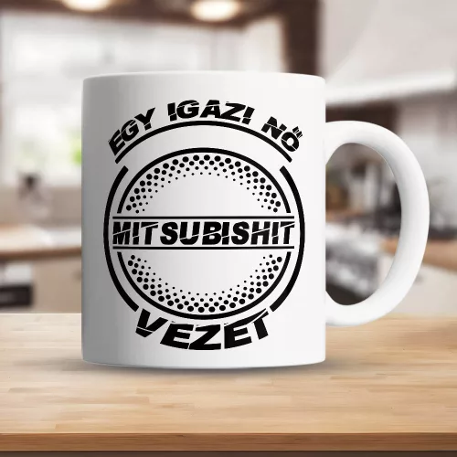 Autós_bögre_Igazi_nő_Mitsubishit_vezet_