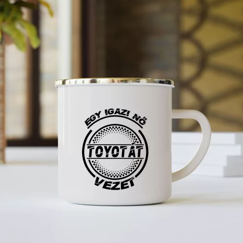 Toyotás_bögre_Igazi_nő_Toyotát_vezet_
