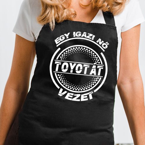 Toyotás_kötény_Igazi_nő_Toyotát_vezet_