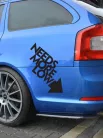 Autós_matrica_Matrica_Needs_More_Low__Webshop