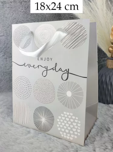 Ajándéktasak_Enjoy_everyday_felirattal_