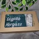 Ajándékcsomag_horgásznak_Hímzett_törölköző,_tusfürdő