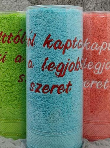 Legjobban_szeretlek_Hímzett_törölköző_