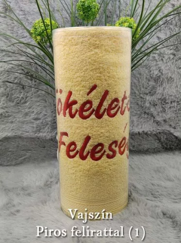 Ajándék_Nőknek_Tökéletes_Feleség_törölköző_