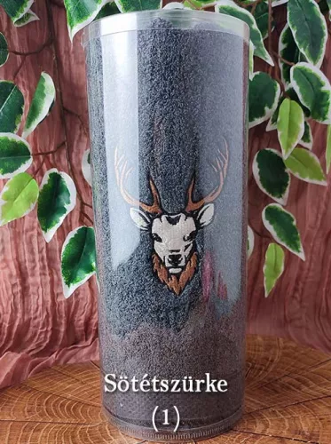 Ajándék_vadászoknak_Szarvas_mintás_hímzett_törölköző